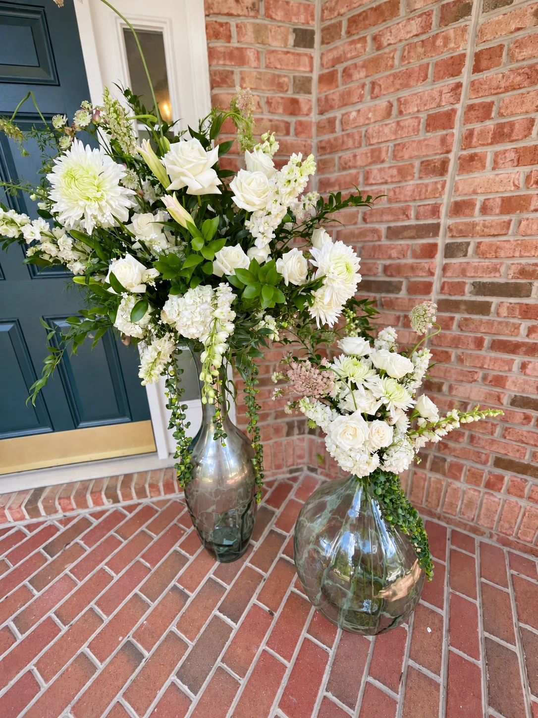 Naturally elegant floral arrangement